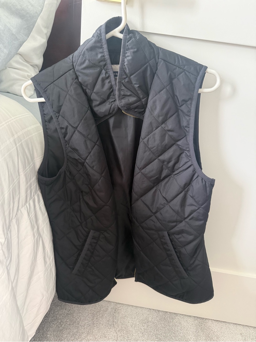 Old Navy Quilted Vest - Black